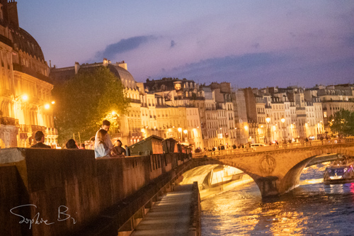 Paris, FR